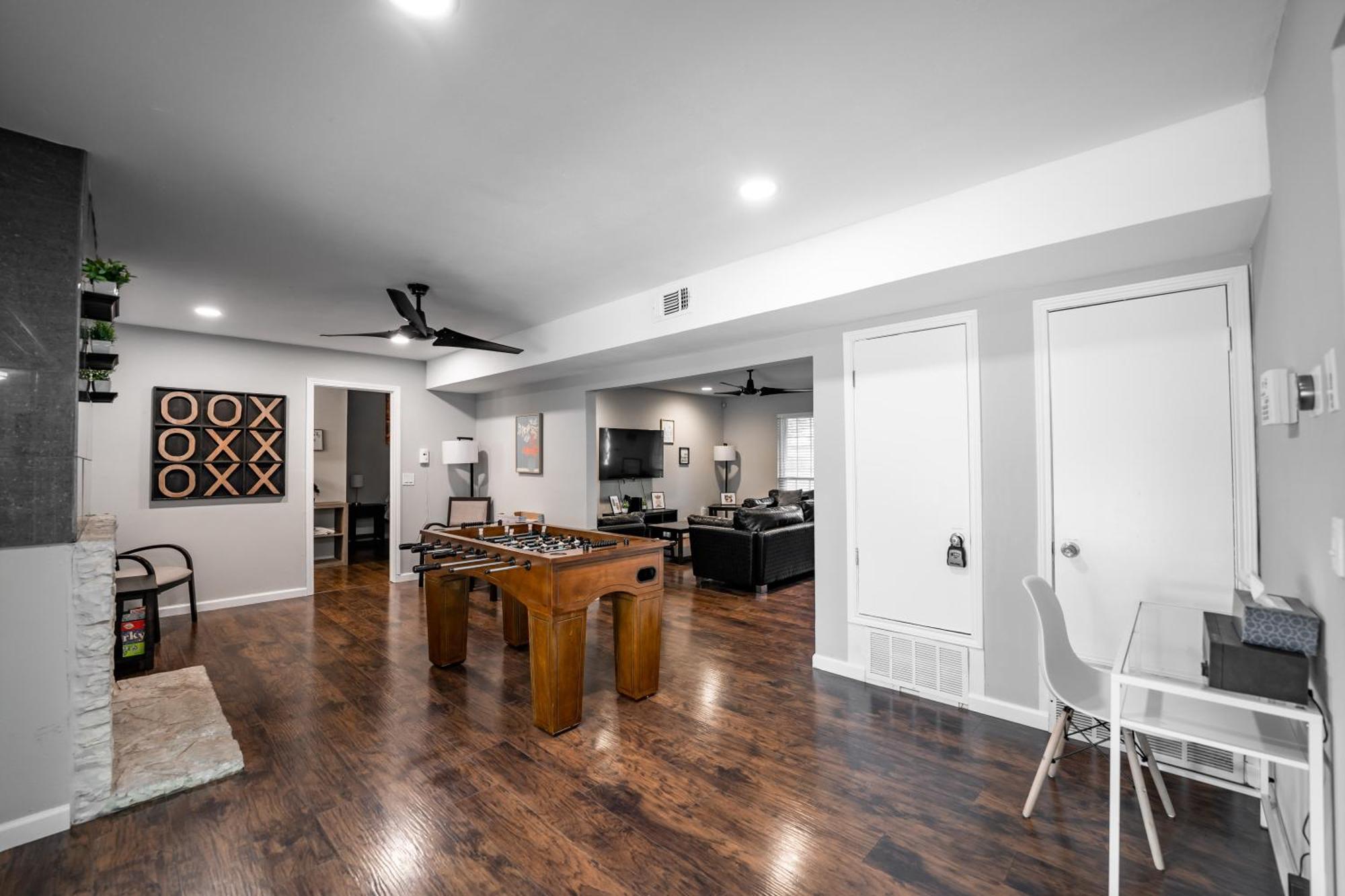 Spacious 4 Bedroom With Pool-Minutes To Seaworld And Lackland Afb サンアントニオ エクステリア 写真
