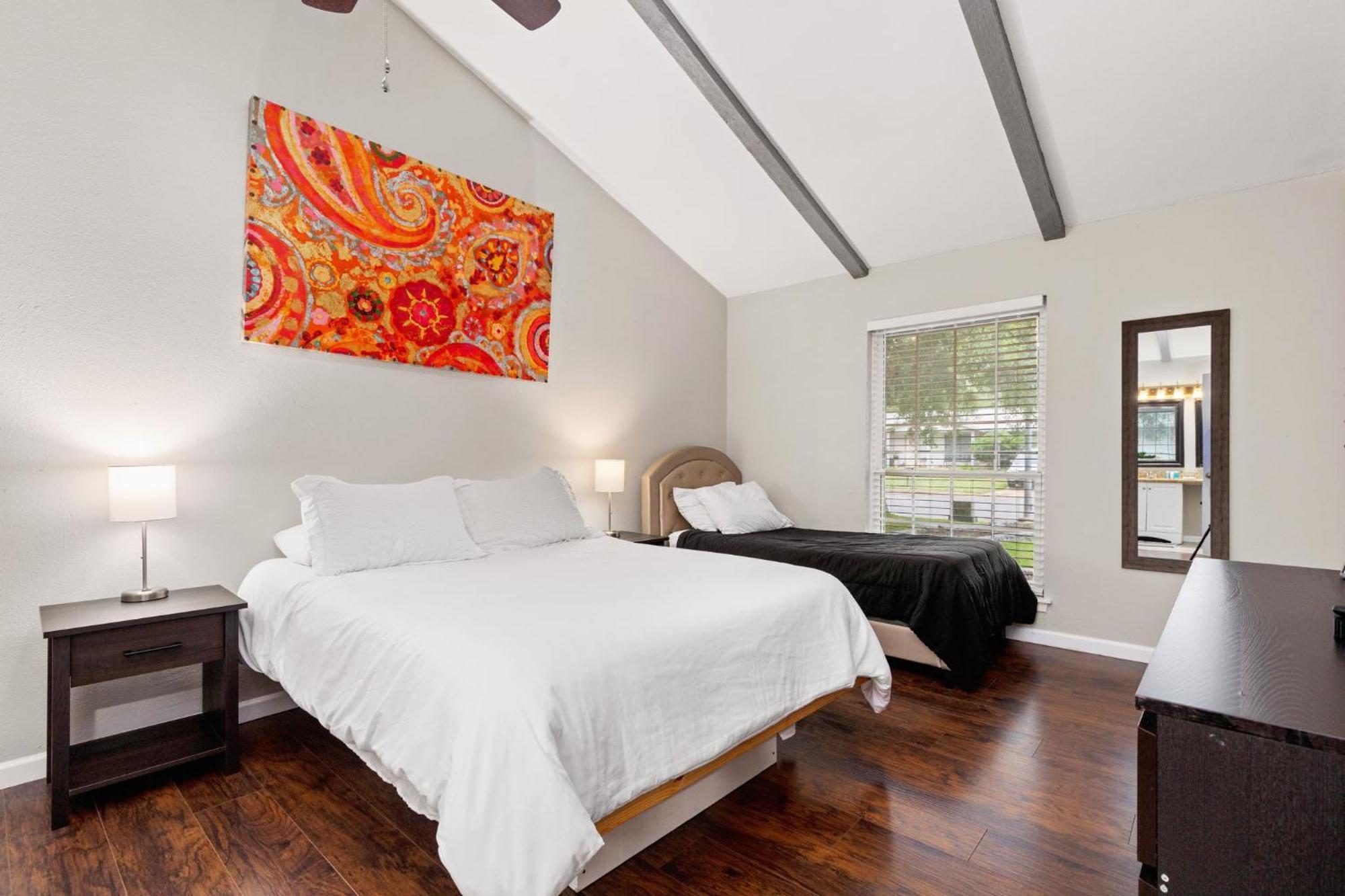Spacious 4 Bedroom With Pool-Minutes To Seaworld And Lackland Afb サンアントニオ エクステリア 写真