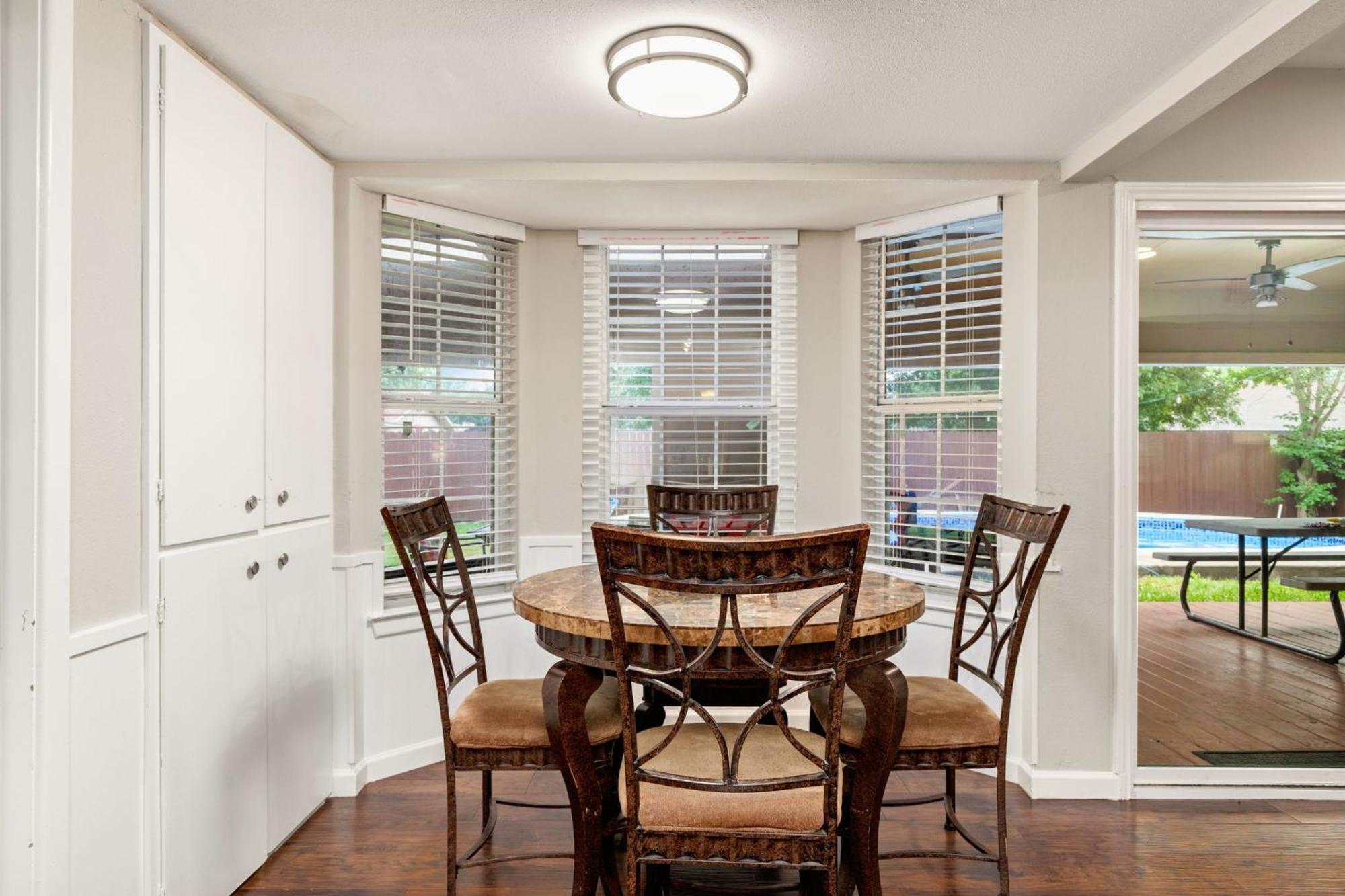 Spacious 4 Bedroom With Pool-Minutes To Seaworld And Lackland Afb サンアントニオ エクステリア 写真