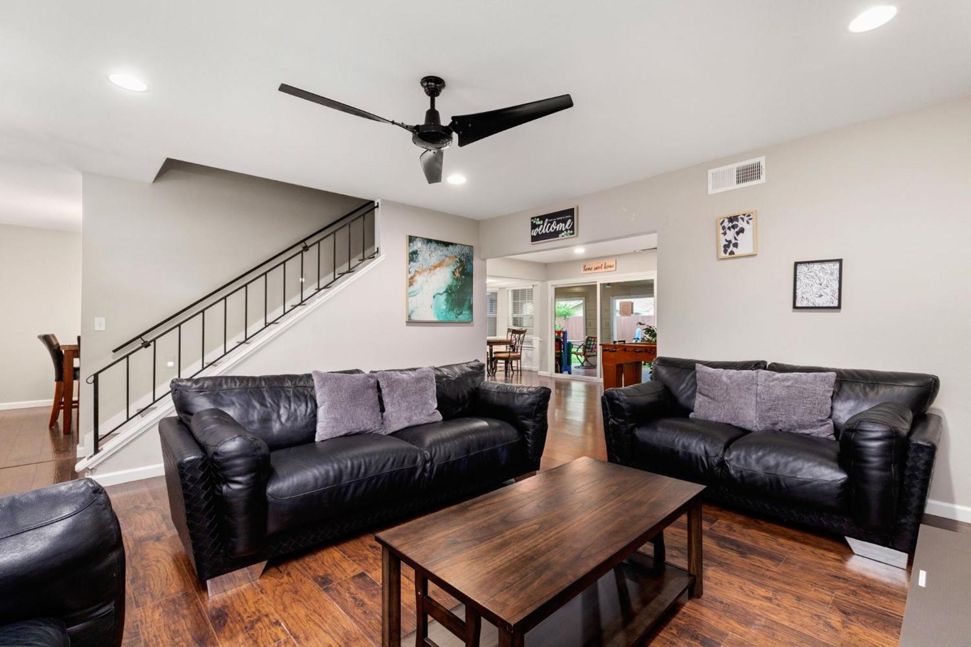 Spacious 4 Bedroom With Pool-Minutes To Seaworld And Lackland Afb サンアントニオ エクステリア 写真