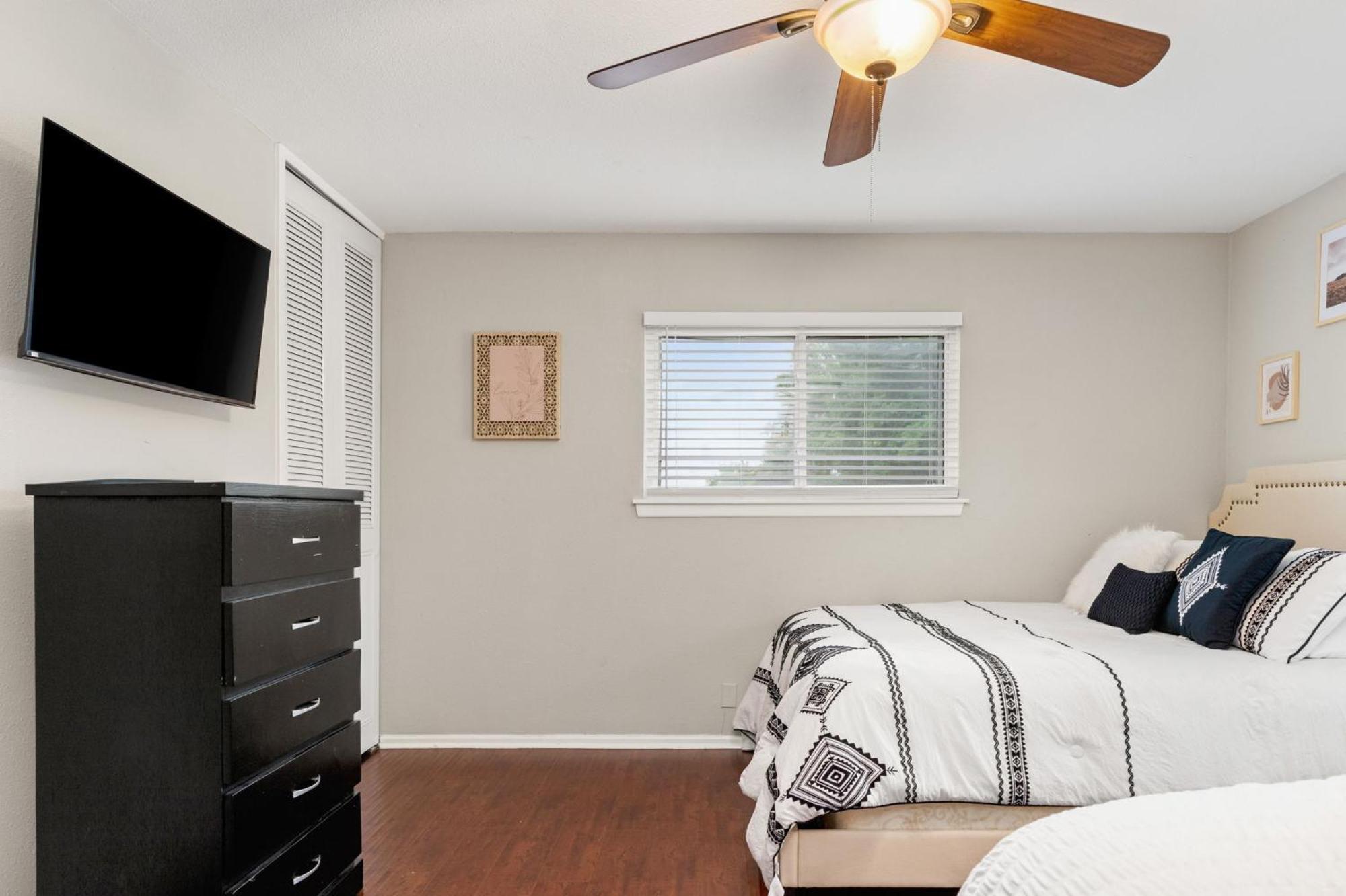 Spacious 4 Bedroom With Pool-Minutes To Seaworld And Lackland Afb サンアントニオ エクステリア 写真